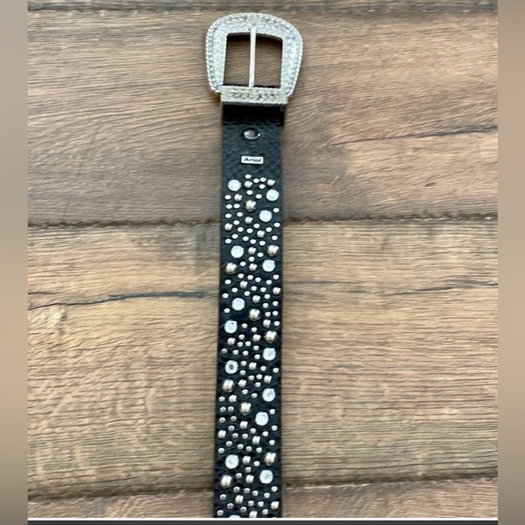 Ariat Black and Tan Belt with Silver Accents Sz 30